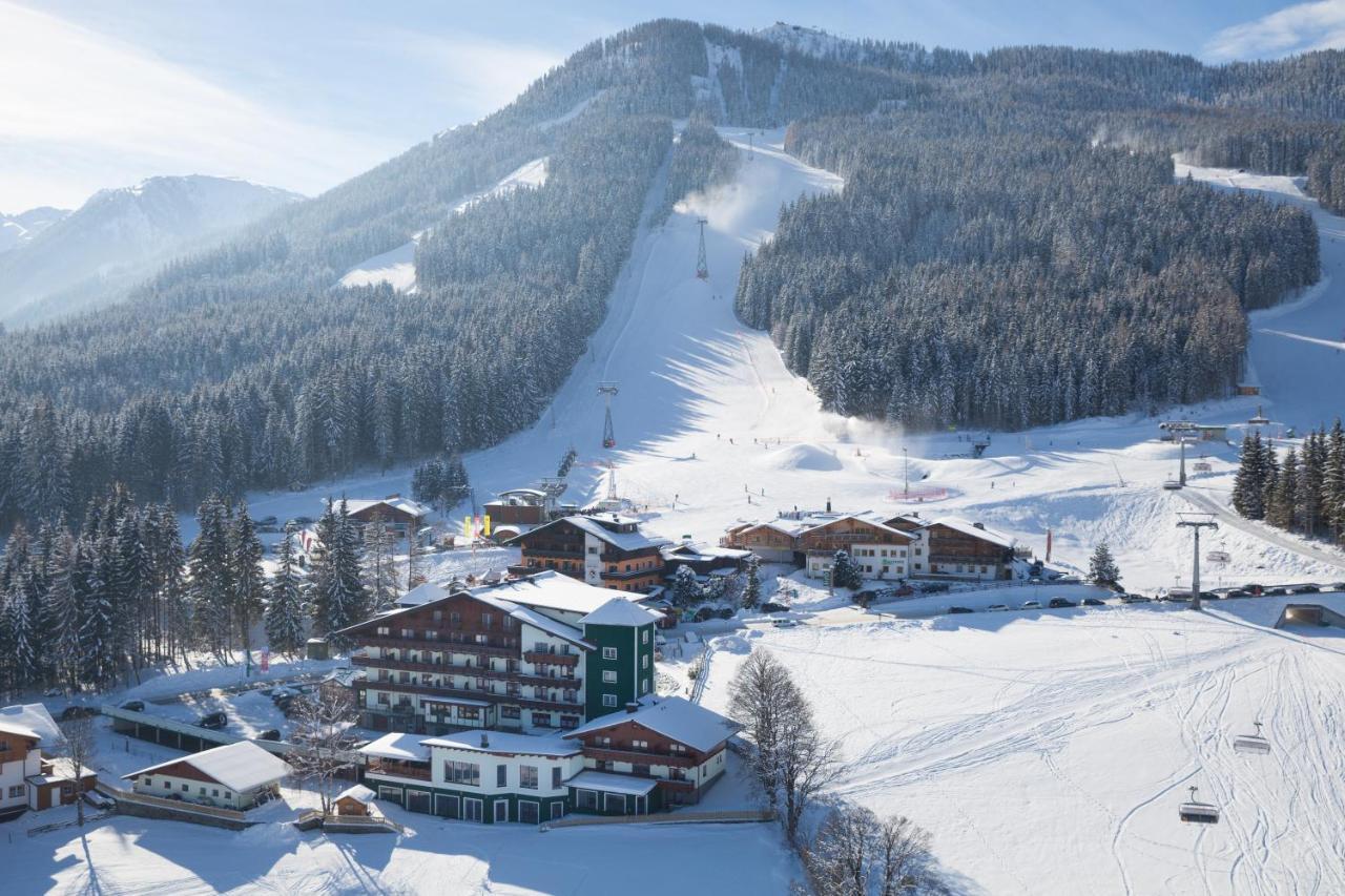 Hotel Waldfrieden Schladming Exterior foto